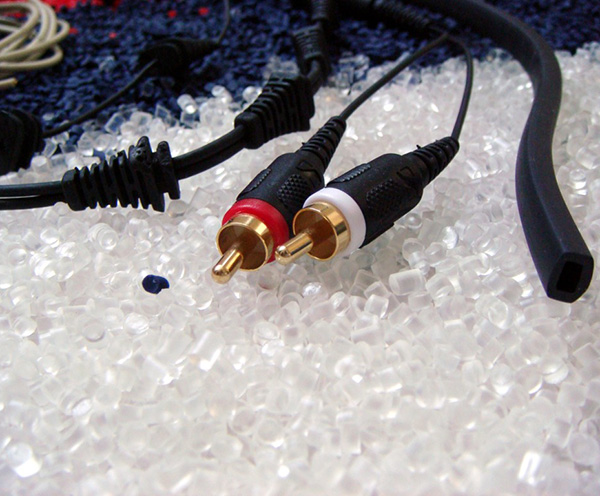 低煙無鹵阻燃TPE電纜料 低煙無鹵阻燃TPE電纜料