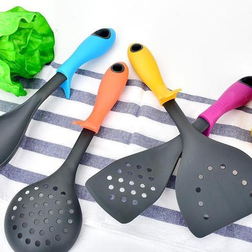 廣東tpe廠家 tpe原料廠 tpe阻燃料 無鹵阻燃tpr tpr原料 廣東tpe廠家 tpe原料廠 tpe阻燃料 無鹵阻燃tpr tpr原料